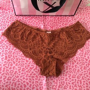 VS Dream Angels Lace Cheeky Panty